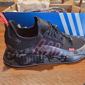 Black and Camo New Mens Adidas NMD size 12